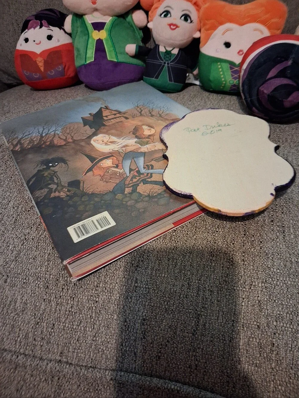 Disney Hocus Pocus Lot Book Plush Sign